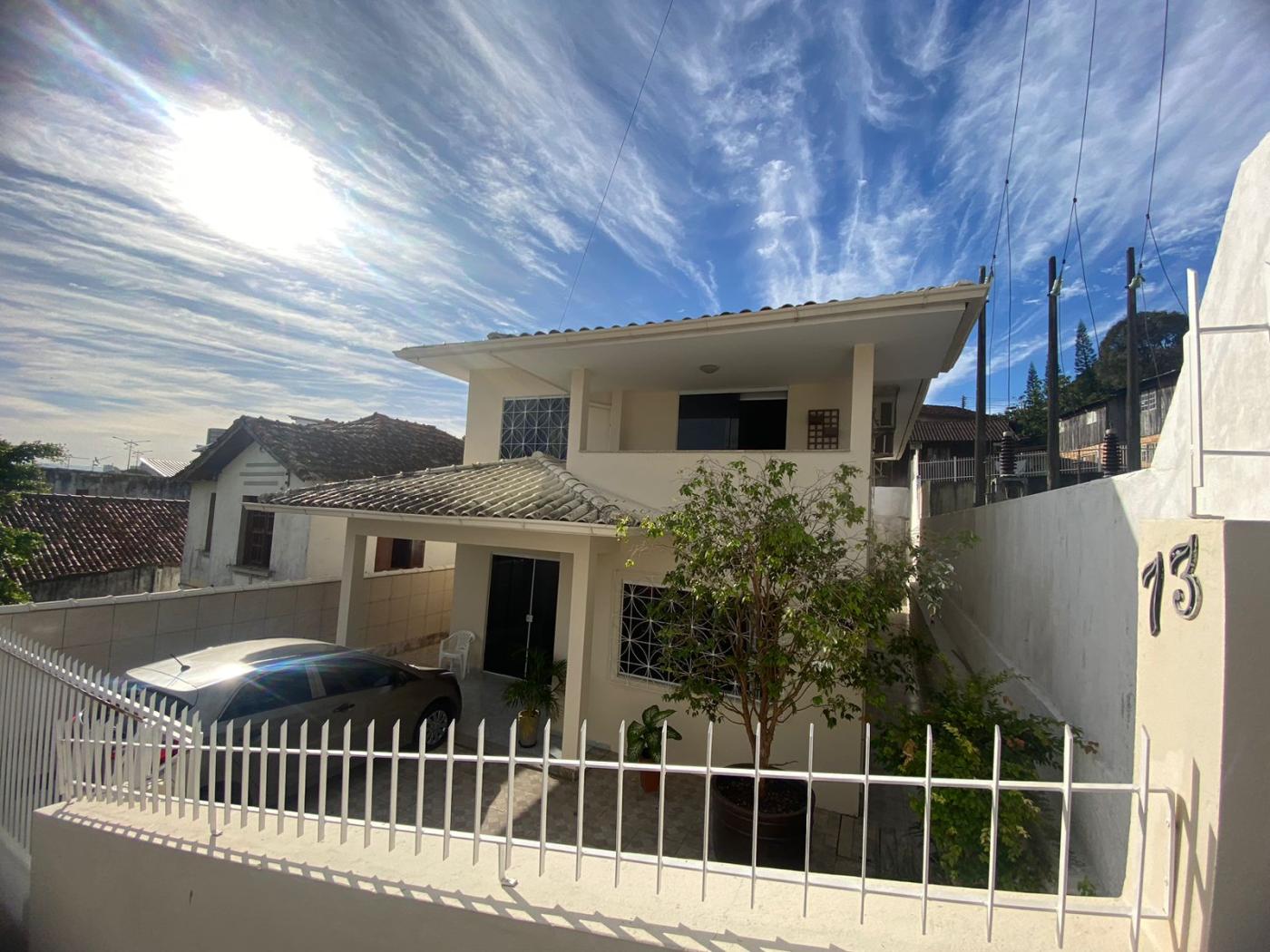 Casa, 6 quartos, 234 m² - Foto 1